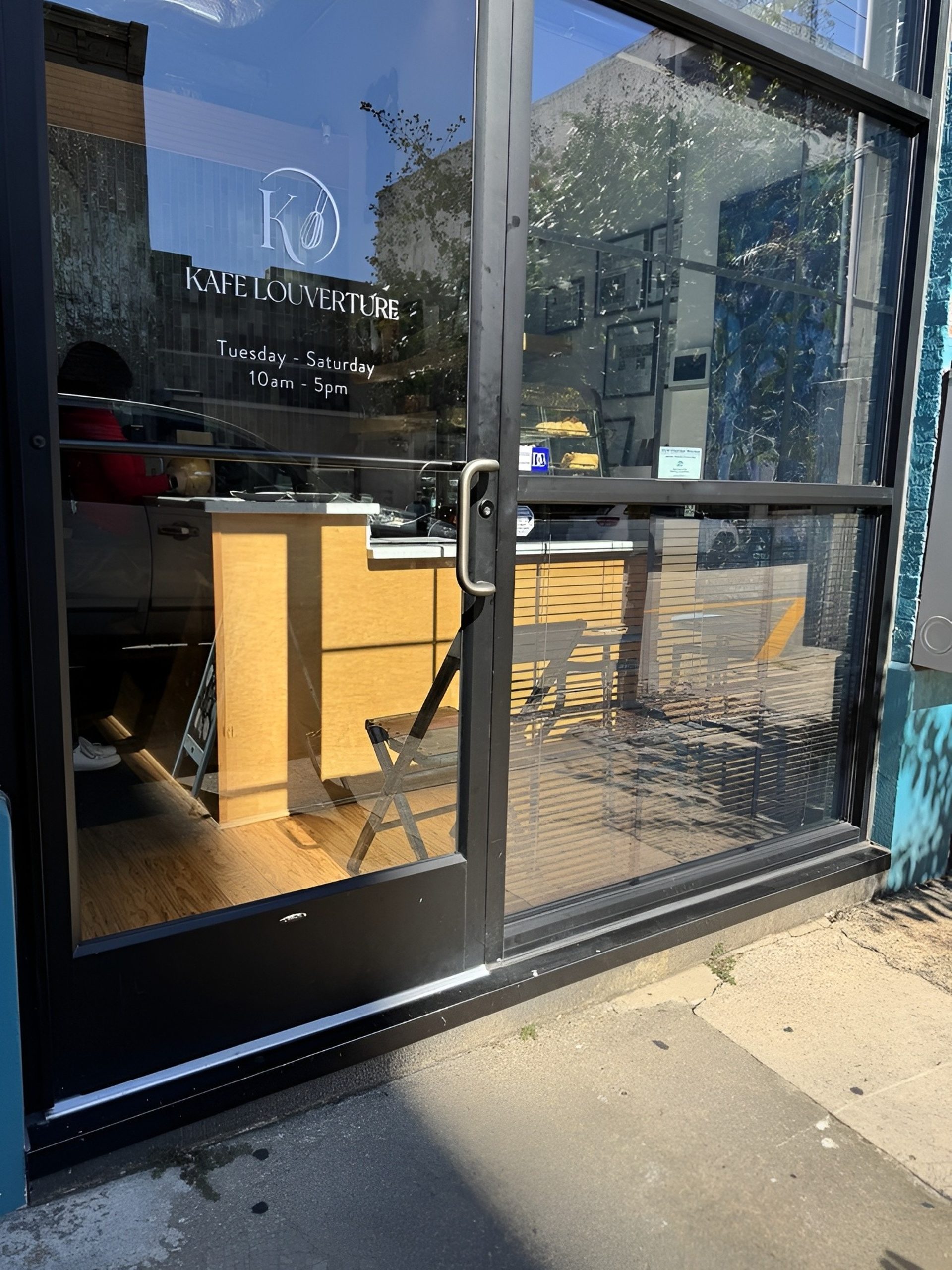 Welcome To Kafe Louverture